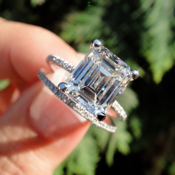 4ct White Sapphire Engagement Ring Set - Picture 4 of 6
